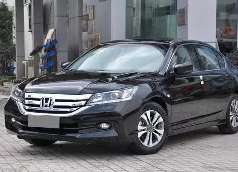 降价了！买这款合资车，2.0L发动机，动力足，颜值高