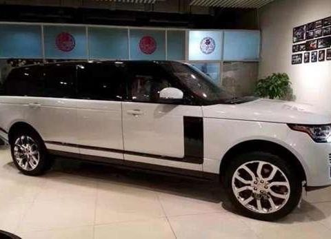 卖400多万，四座版，车长5米98，迄今为止路虎揽胜最贵的一辆车！