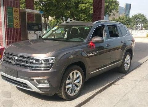 广东车友花54万全款买下大众途昂530, 邻居打开引擎大盖不说话了