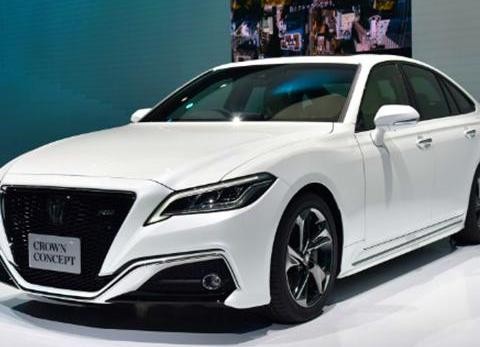 丰田车怒了真可怕，全新15代皇冠来了，26万起售，谁还买迈腾？