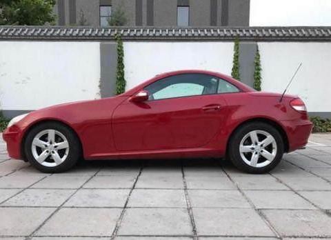 车主8万出售一辆顶级奔驰敞篷跑车，为啥没人理会？