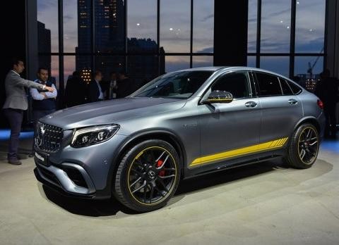 最成功的豪华SUV，上市两年加价10万抢破头，为何如此火爆？