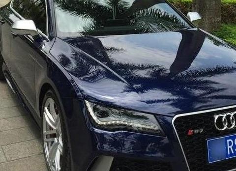 厦门小伙花170万买辆奥迪RS7, 精选的车牌很“抢眼”