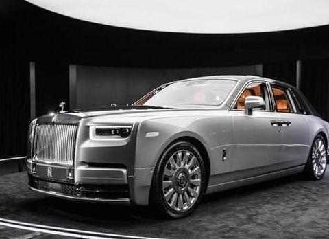 2018款全新劳斯莱斯来袭, 看着豪车流口水, 真相当个老司机!