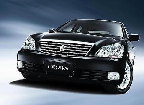 全新丰田皇冠要来了，颜值逆天，全系带T，四出排气，你敢买吗？