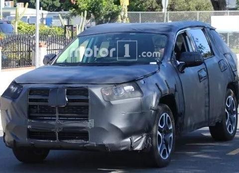 小号“途观L”现身；国产奥迪Q5L或4月上市