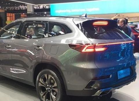 奇瑞新型SUV横空出世, 灯光首创配国产最强发动机