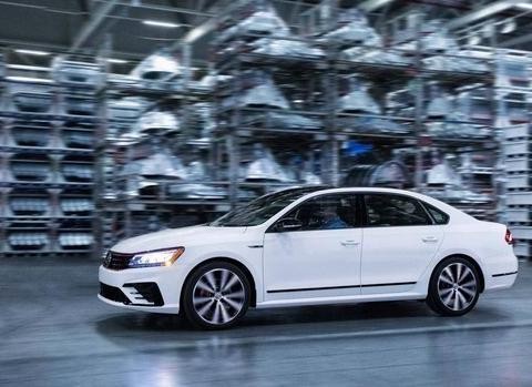 迈腾说不带这样玩的, 帕萨特推GT版车型, 年中上市, 不到20万元