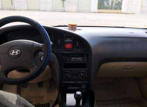 12万的车，现在只需1万4，配备电动天窗，开回乡下代步倍有面子