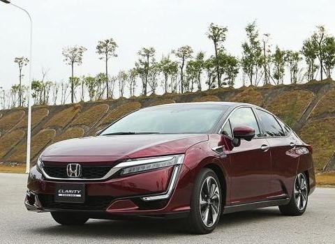 不烧油也不用电，能跑600公里，墙也不扶就服本田这车！