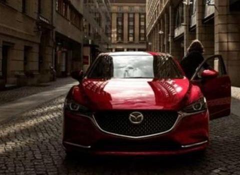 等等再买凯美瑞，全新马自达6重磅来袭，6秒破百，不愧弯道之王