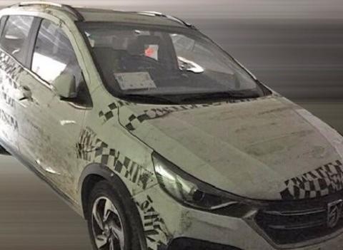 曝新款宝骏310实车谍照 搭1.5L发动机