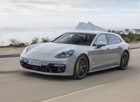 泡妞专用！轰鸣声让你热血沸腾！保时捷Panamera Turbo S