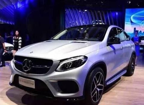 GLE 500 轿跑 SUV正以凌厉之姿全速袭来！