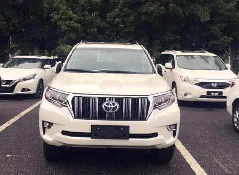 朋友月薪3000，亲口和我讲述，养一台普拉多 得吃多久的泡面