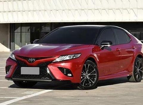 中级轿车应该选择雅阁、凯美瑞还是迈腾?