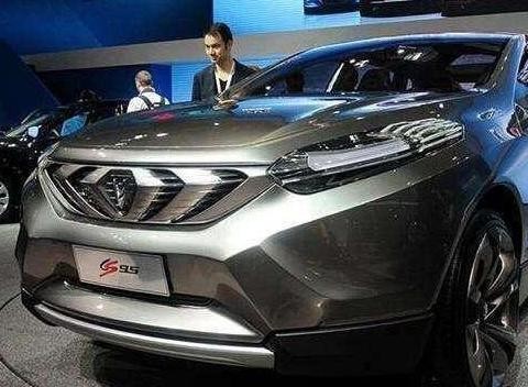 长安CS95号称撞不烂车长5米, 2.0T四驱12万！