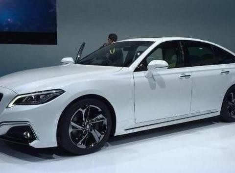 原价32万的车,2.0T+8AT,油耗7L,如今跌至23万