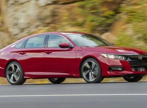 第十代本田雅阁，比思域还漂亮，2.0T配10AT破百只需6秒