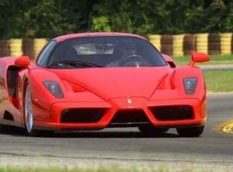 目前为止这十款车是世界上跑得最快的，其中一款造型独特