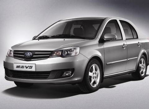 四门电动车窗＋驾驶席安全气囊，每公里油耗不到3毛钱