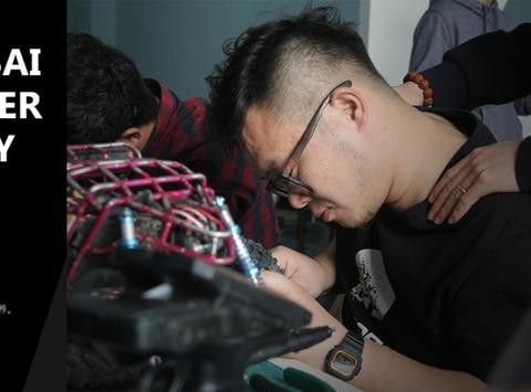 潮白怪兽周日修车-趴