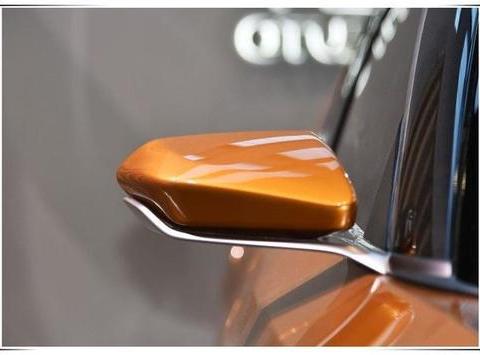 国产奔驰终于来了！百公里加速5.8秒