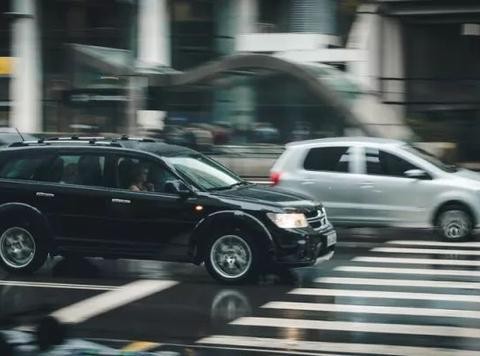 二手市场“跳水王”！这些车再便宜都不能买，1个原因吓退你