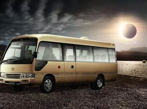 丰田考斯特进口版价格顶配奢华内饰