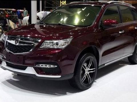 这SUV车型才8万起，配一键启动、全景天窗，8万的价格40万体验