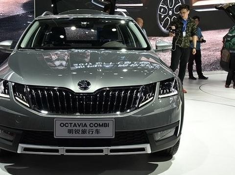 这款大众车，静悄悄上市，却领先速腾一代，再买朗逸就真傻了