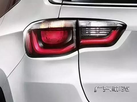 2017年卖超过22万辆车, SUV覆盖13-30万, 不是路虎不是中国的哈弗