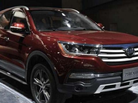 这款“战争机器”仅卖8万，开出去都以为是60万的路虎极光