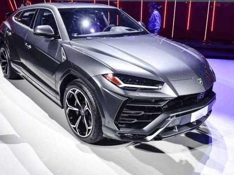 兰博基尼SUV终于来了, 后排带电视, 这内饰众泰花20年也仿不出