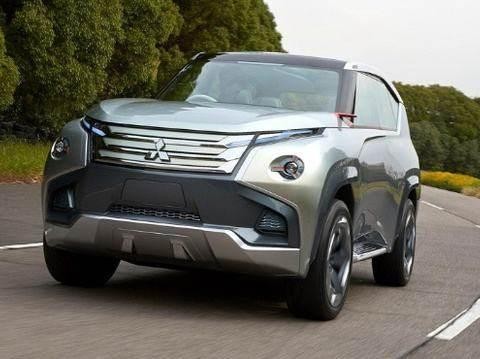 全时四驱，性能无敌，这辆越野车仅售18万，普拉多都要被碾压