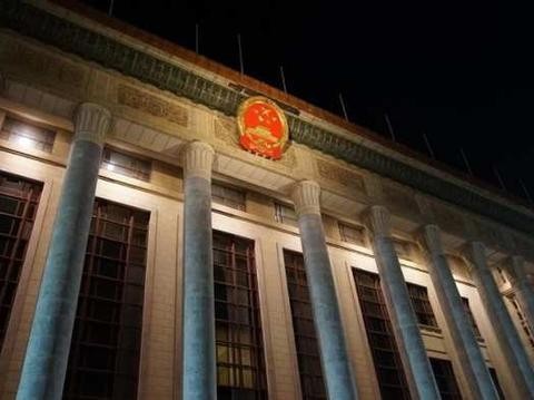 红旗最帅概念车霸气亮相 车标一换 劳斯莱斯都刮目相看