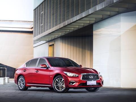 驾乘合一 再树豪华品牌中级车价值典范 英菲尼迪新Q50L海南上市