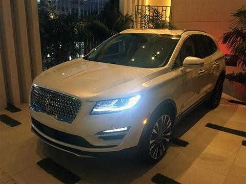 百年豪华品牌，进口才卖25万，比宝马奥迪拉风，开出来绝不会撞衫