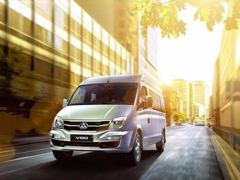 上汽大通为你解密国五宽体轻客哪家好