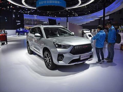实拍新款哈弗H6 Coupe，颜值帅得一塌糊涂，油耗才6.8个，仅11万
