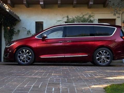 新保姆车来了，百万MPV气场完胜GL8，气势不输进口车