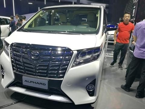 加价20万的丰田面包牛在哪？坐进去媲美200万大奔