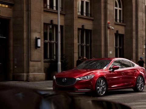 给宝马的下马威，国内改款海外换代，超跑底盘吓坏了标致