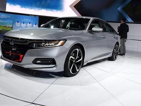 在华最成功的中型车，提速6秒，动力完爆凯美瑞，销售量赶超迈腾