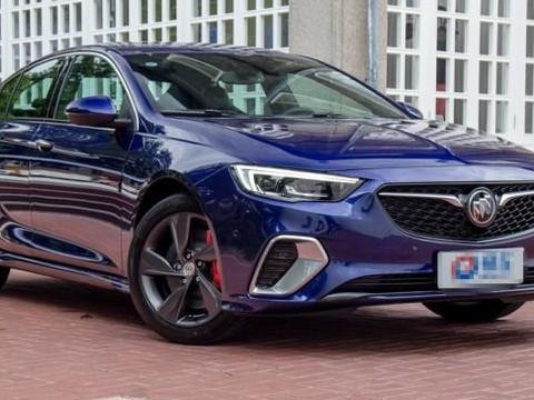 这款车月销5800台，油耗4毛，是雅阁、帕萨特、天籁的最强对手！