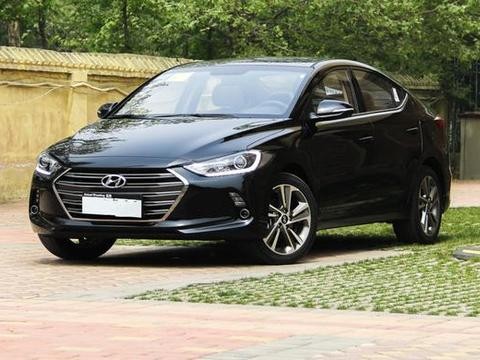 不托不黑！10万级中型家轿，高颜值运动范儿，狂甩思域几条街