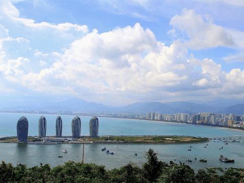 中国冬天最温暖的城市, 冬天还有26度, 人们都穿短袖过冬|城市|三亚|过冬_新浪新闻