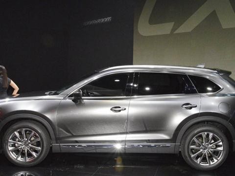 告别V8与自吸，能装9个人，国产比汉兰达还帅，仅25万