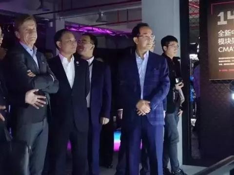 融入场景体验是豪华品牌惯用的营销手段，却被领克用到炉火纯青