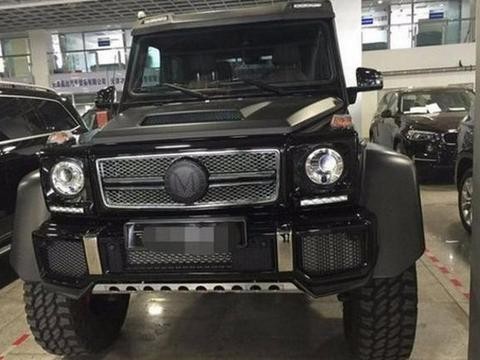 这辆奔驰卖980万，赠送150万迈巴赫S级，5年了都没人买！